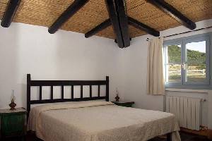 Xtrallusion offers characteristic Bed and Breakfast, B&B, Guest House, Hotel, Albergo and Country Lodge accommodation in Italy. Plus independent self-guided Walking, Adventure, Activity, Skiing and Paragliding Holiday itineraries on the Italian Rivieras, in the Italian Lakes, in the Italian Alps and in some of the most beautiful corners of Italy.